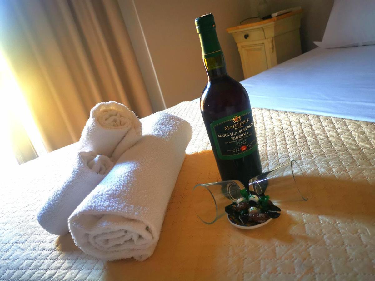 Bed and Breakfast Kite Hub Lo Stagnone Бирджи-Векки Экстерьер фото